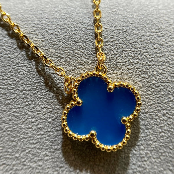 COLLANA TURCHESE CON PEDANTE A TRIFOGLIO