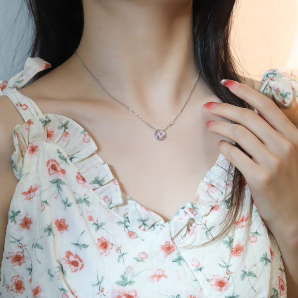COLLANA CON PEDANTE SOLE IN ORO ROSA E 1 DIAMANTE