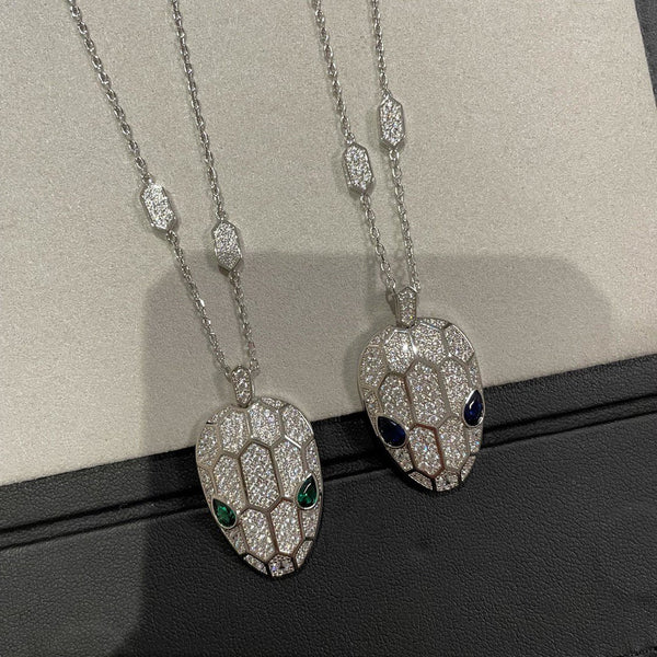 COLLANA CON PEDANTE SERPENTI E DIAMANTI