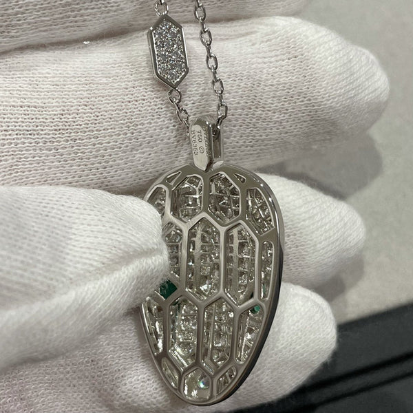 COLLANA CON PEDANTE SERPENTI E DIAMANTI