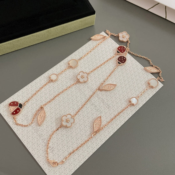 COLLANA IN ORO ROSA CON 15 MOTIVI LUCKY SPRING