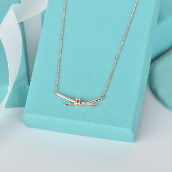 COLLANA CON NODO
