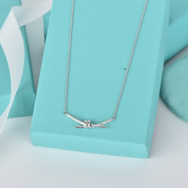 COLLANA CON NODO