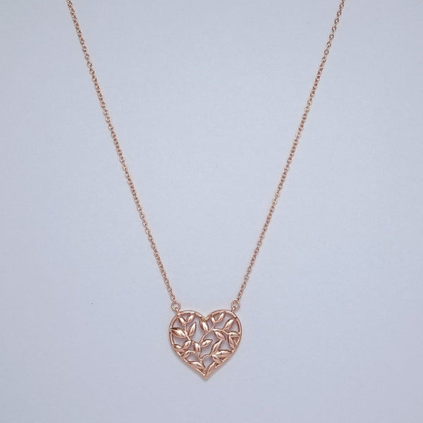 COLLANA CON PEDANTE A FORMA DI CUORE E FOGLIA