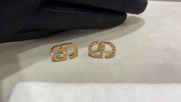 ORECCHINI A PERNO IN ORO E DIAMANTI PETIT CD