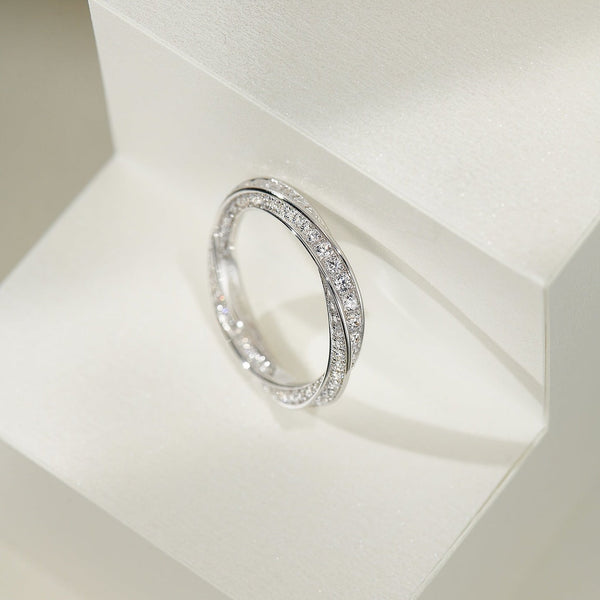 ANELLO CON DIAMANTI A SPIRALE