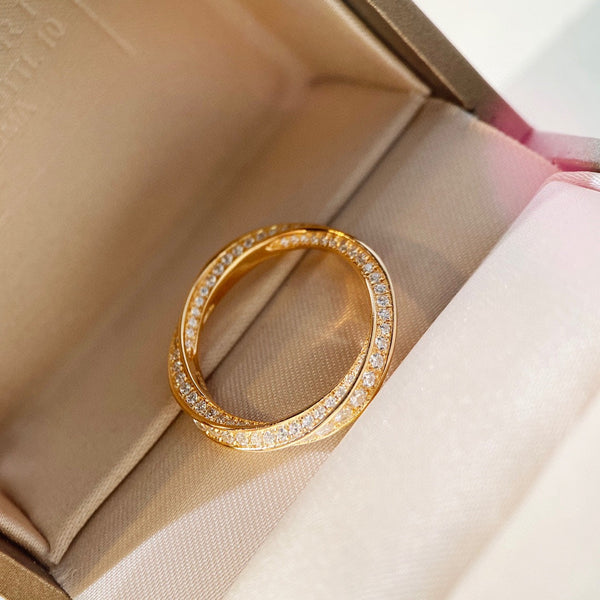 ANELLO CON DIAMANTI A SPIRALE