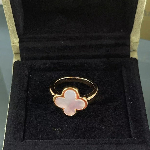 ANELLO IN ORO ROSA CON TRIFOGLIO PURO