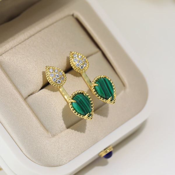 ORECCHINI IN ORO A FORMA DI C CON MALACHITE BOHEME