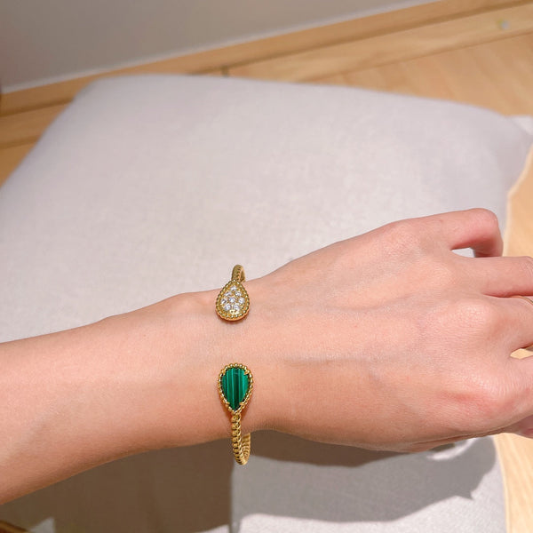 BRACCIALE APERTO IN ORO CON MALACHITE E DIAMANTI BOHEME