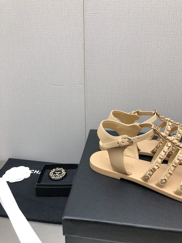 sandali in pelle di agnello beige