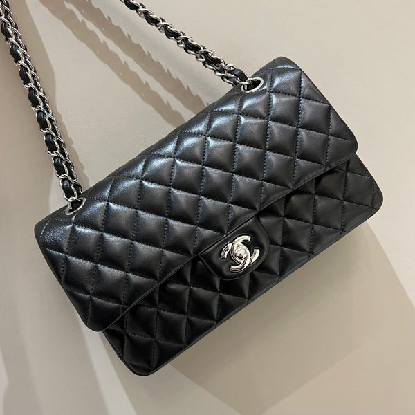 BORSA A PATTA 25 CM FERRAMENTA ARGENTO PELLE DI AGNELLO NERA