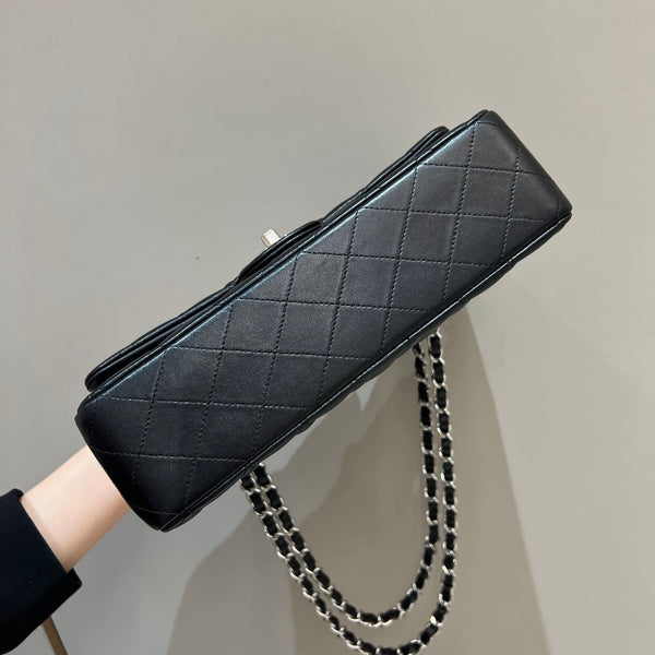 BORSA A PATTA 25 CM FERRAMENTA ARGENTO PELLE DI AGNELLO NERA