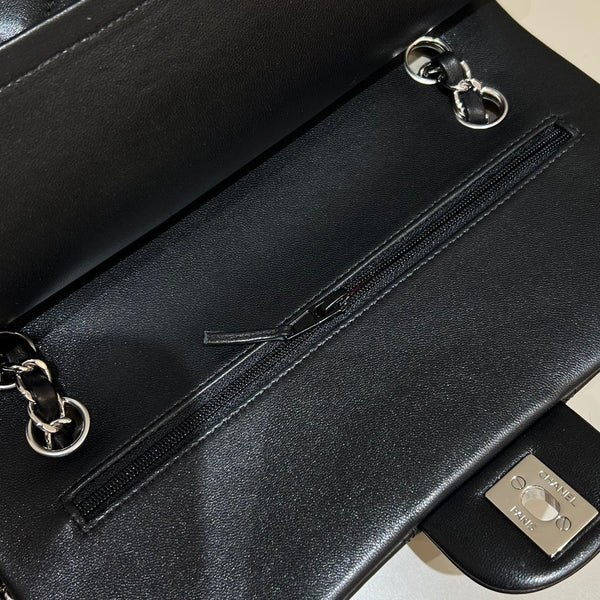 BORSA A PATTA 25 CM FERRAMENTA ARGENTO PELLE DI AGNELLO NERA