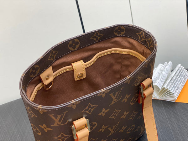 BORSA A SPALLA LUCO 23 MONOGRAM IN PELLE MARRONE