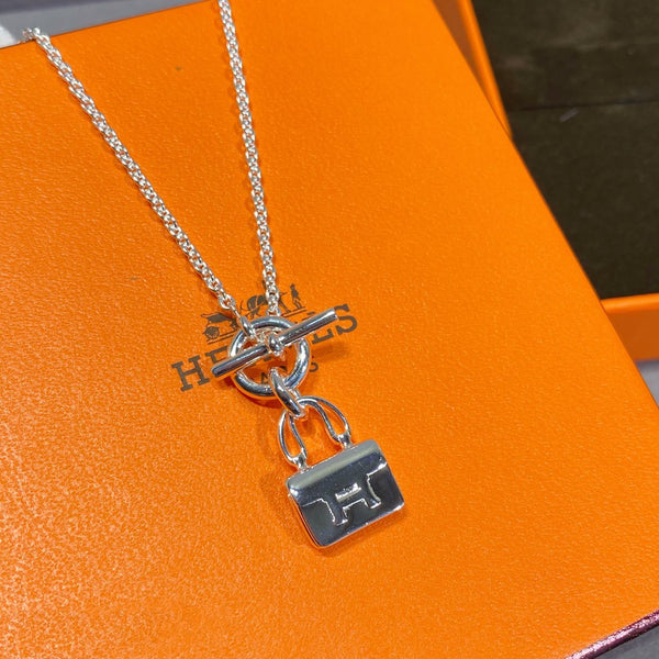COLLANA IN ARGENTO CONSTANCE PEDANT