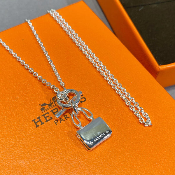 COLLANA IN ARGENTO CONSTANCE PEDANT
