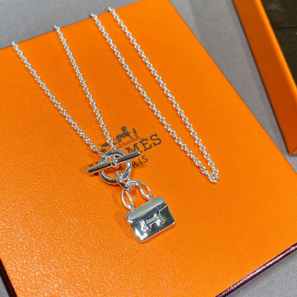 COLLANA IN ARGENTO CONSTANCE PEDANT