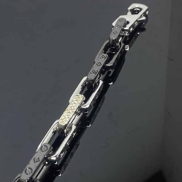 BRACCIALE IN ARGENTO NERO CON DIAMANTI MONOGRAM LV