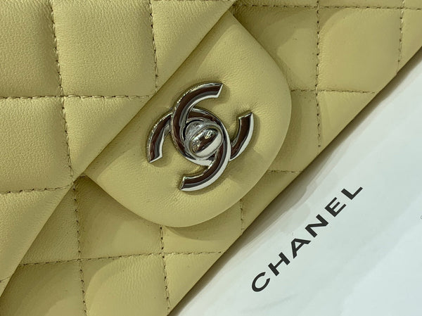MINI SQUARE FLAP BAG 17CM YELLOW LAMBSKIN SILVER HARDWARE