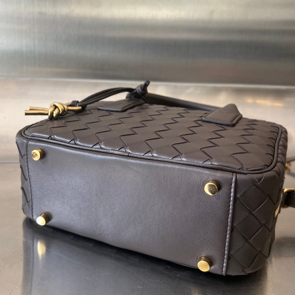 BV GETAWAY SMALL 23CM IN PELLE DI AGNELLO CIOCCOLATO 