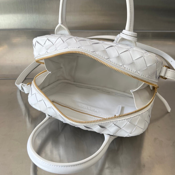 BV GETAWAY SMALL 23CM PELLE DI AGNELLO BIANCA 