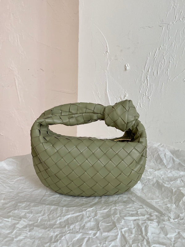 BV MINI JODIE 28CM PELLE DI AGNELLO VERDE