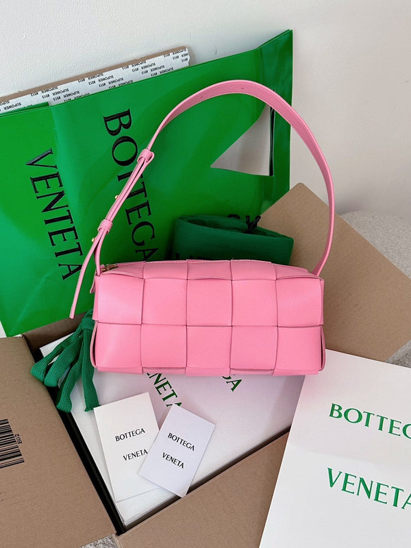 BV SMALL BRICK 24CM PELLE DI AGNELLO ROSA 