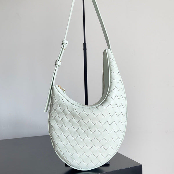 BV SMALL DROP 32CM PELLE DI AGNELLO AZZURRA CHIARA 