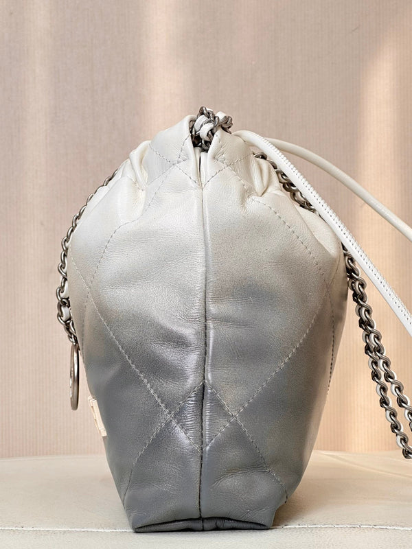 CC HOBO MINI 20CM BIANCO GRIGIO PELLE DI AGNELLO FERRAMENTA ARGENTO