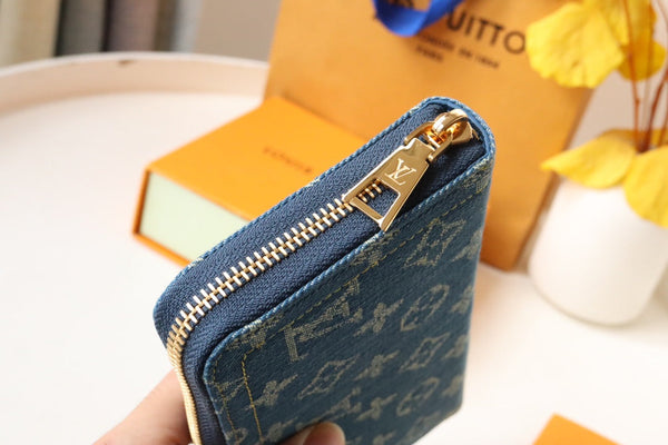 PORTAFOGLIO IN PELLE DENIM MONOGRAM LV LUNGO 19 CM
