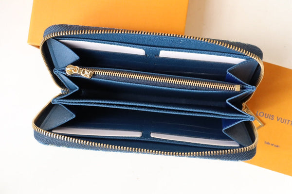 PORTAFOGLIO IN PELLE DENIM MONOGRAM LV LUNGO 19 CM