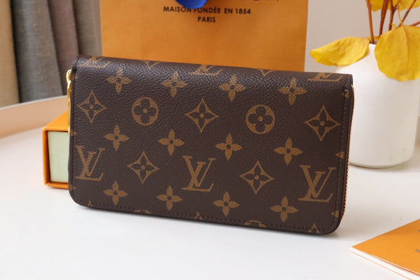 PORTAFOGLIO ZIPPY 9.5 MONOGRAM CANVAS