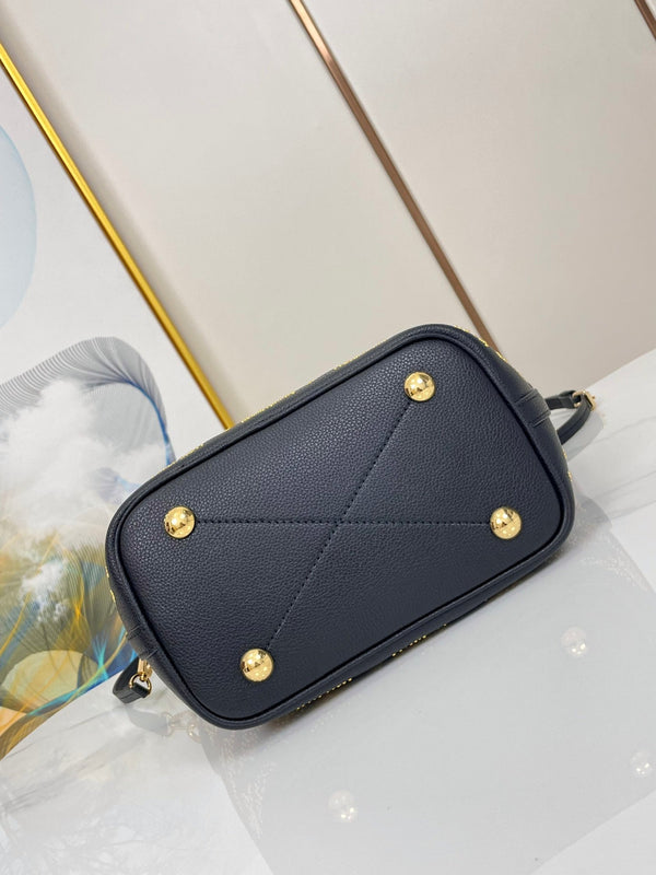 BLOSSOM PM 20 PELLE DI VITELLO MAHINA NERA 