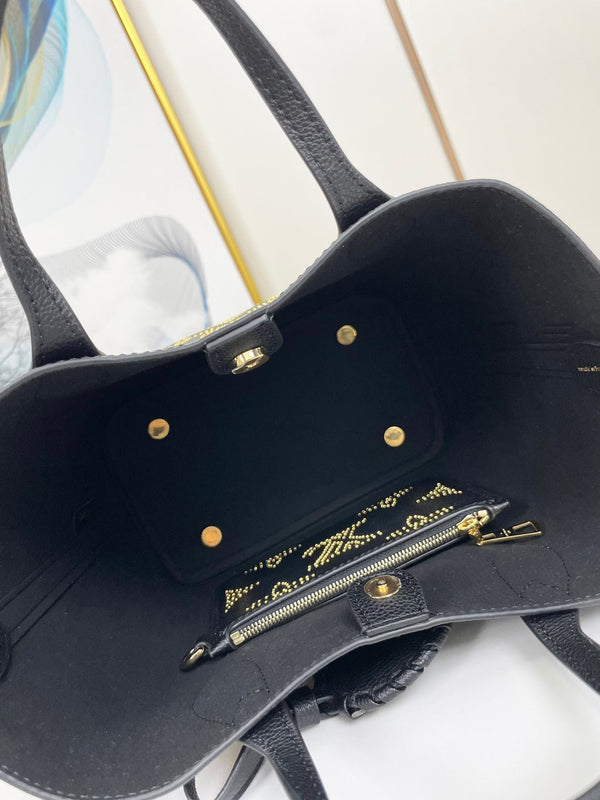 BLOSSOM PM 20 PELLE DI VITELLO MAHINA NERA 