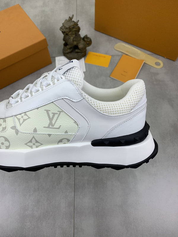 LV MONOGRAM SNEAKER WHITE BEIGE