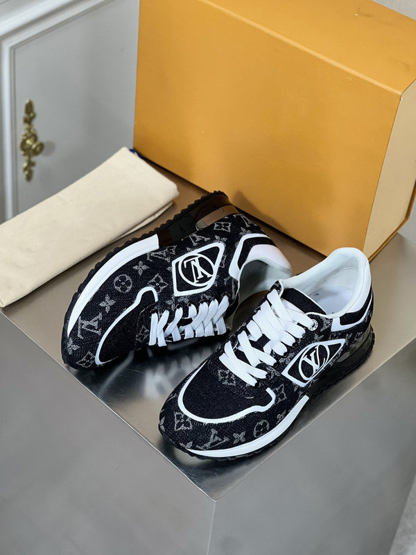 SNEAKER LV RUN AWAY IN TESSUTO DENIM NERO