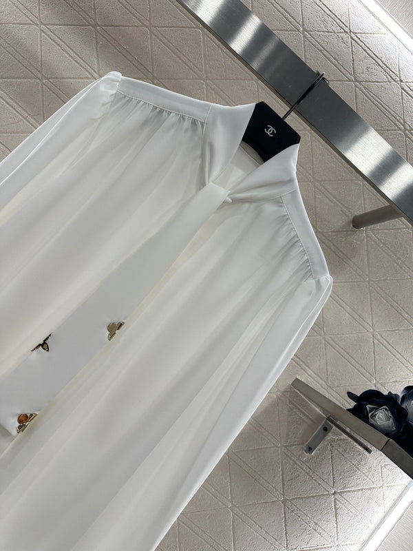 LV25 Pleated Tie-Neck Straight-Shoulder Shirt in White Polyester 294486