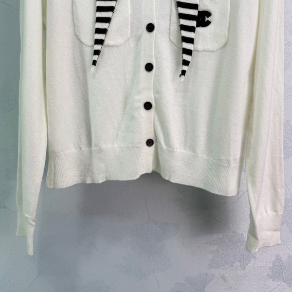 CARDIGAN CHANEL IN LANA A MANICHE LUNGHE MOD. 274