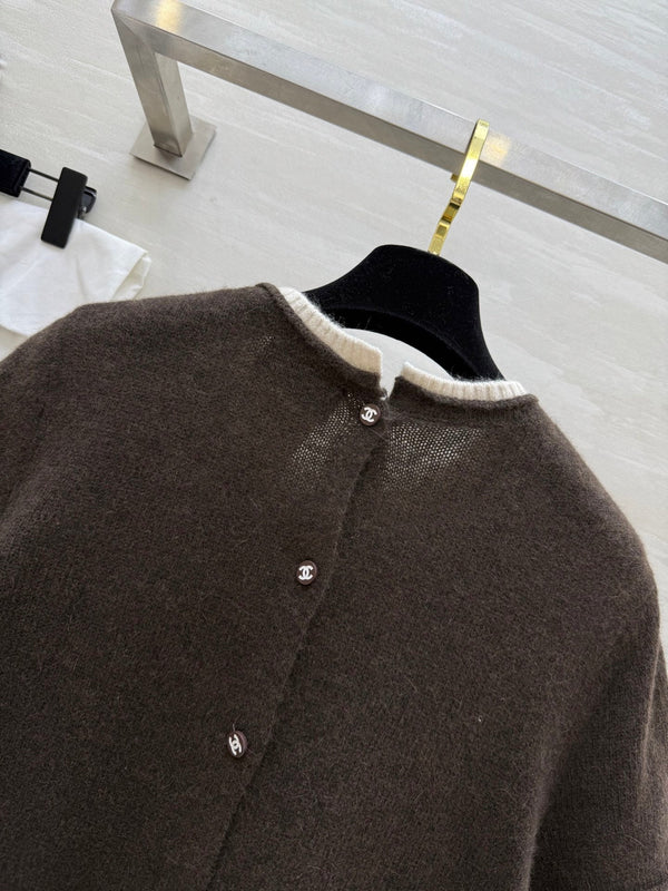 CHANEL SHORT SLEEVE TOP STYLE 263