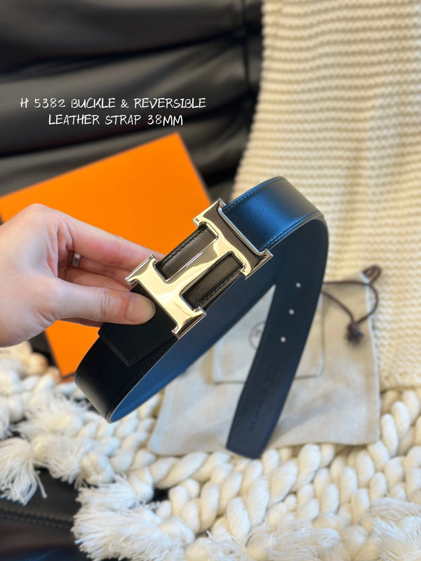 H 5382 BELT 38MM SILVER BUCKLE & REVERSIBLE BLUE AND BLACK LEATHER