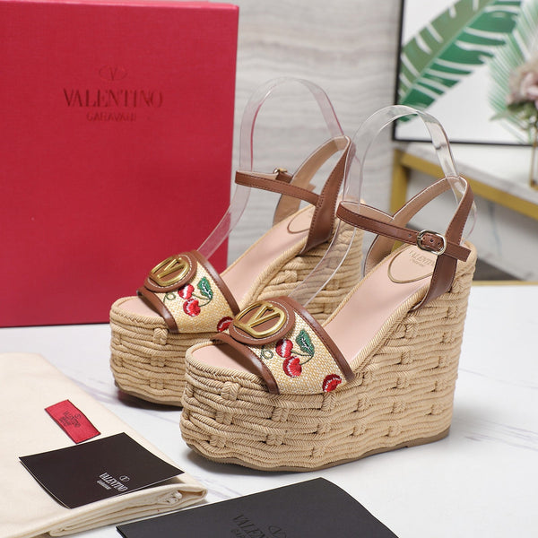 VL Flatform Sandal 15mm In Brown Cherry Embroidery Cowhide 456392