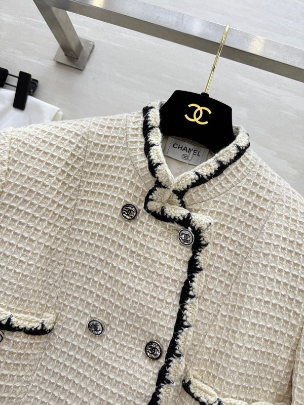 CC 25 Salzburg Wool Soft Tweed Braided White Jacket