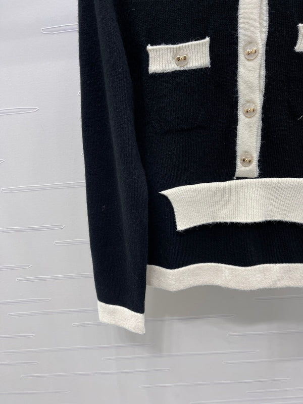 CC 25F Cardigan girocollo a maniche lunghe in maglia di lana nera