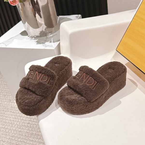 Fendi F013 2025ss Fluffy Slippers Chocolate Brown Lambswool 467199