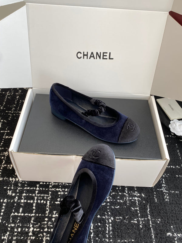 CC 25SS Embroidered Double C logo Mary Janes Blue Suede 473426