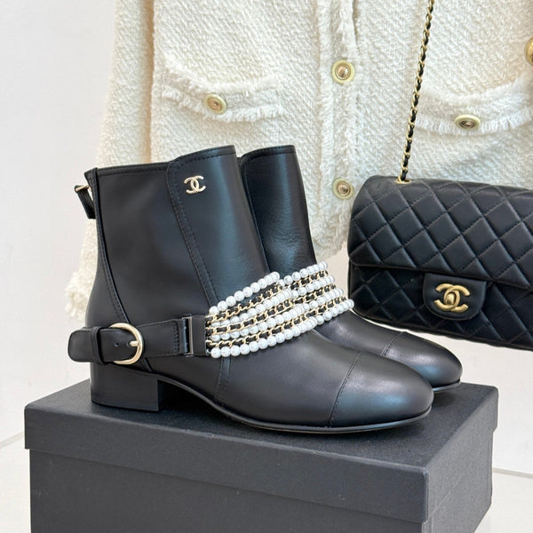 CC Classic Pearl Chain Colorblock Block Heel Ankle Boots Black Lambskin 473319