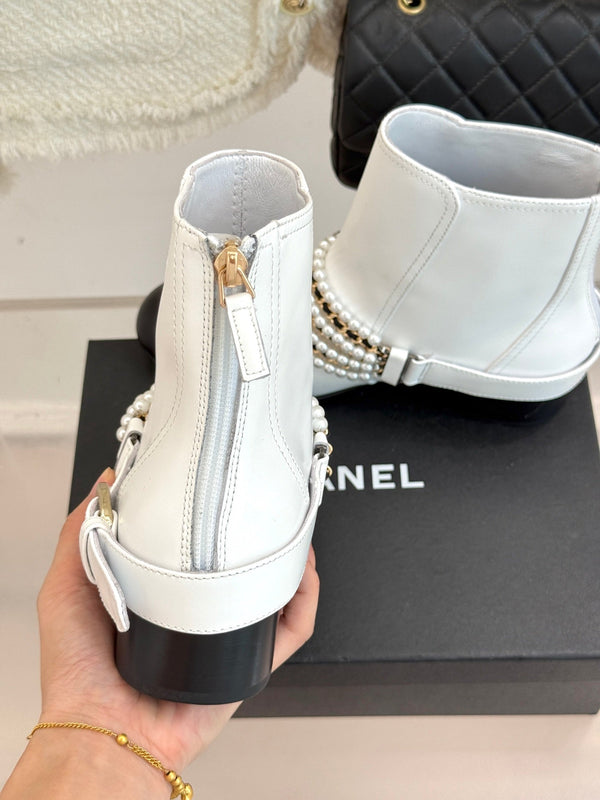 CC Classic Pearl Chain Colorblock Block Heel Ankle Boots White Lambskin 473318