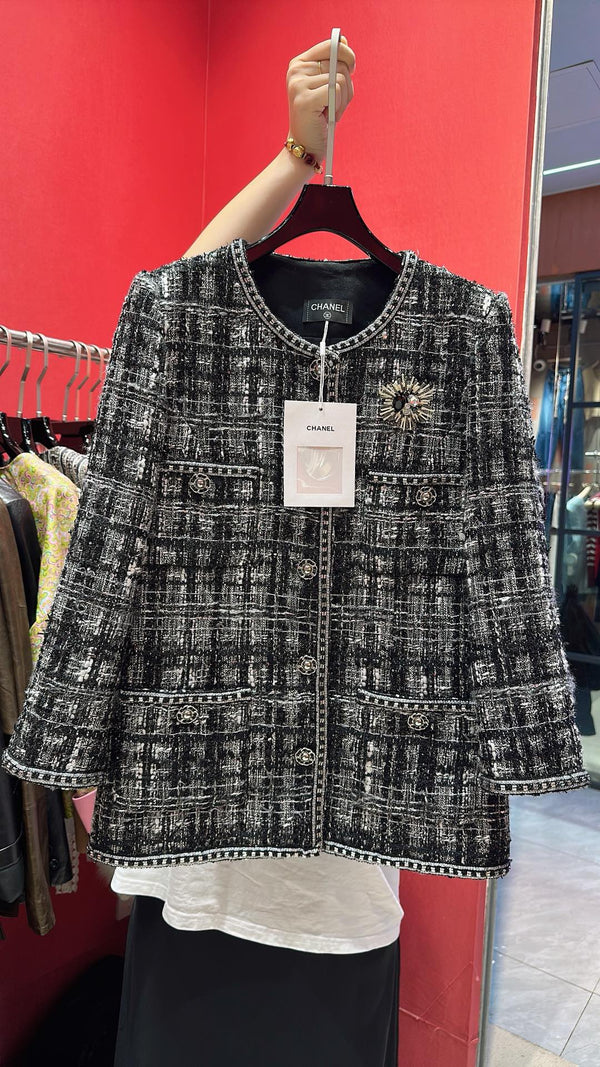 CC Mid-Length Coat with Three-Quarter Ssleeves Black Premium Fabrics