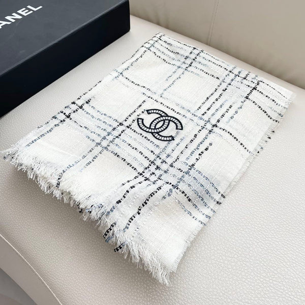 CC Plaid Long Scarf 200cm White Cashmere 828751